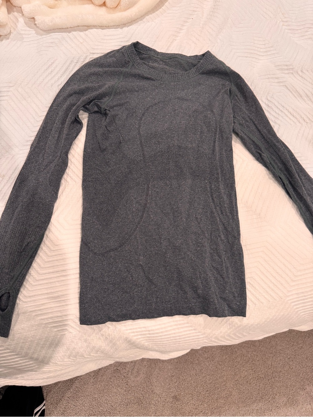 lululemon athletica Heathered Gray Long-Sleeve Performance Top